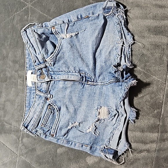 H&M Pants - Jean shorts